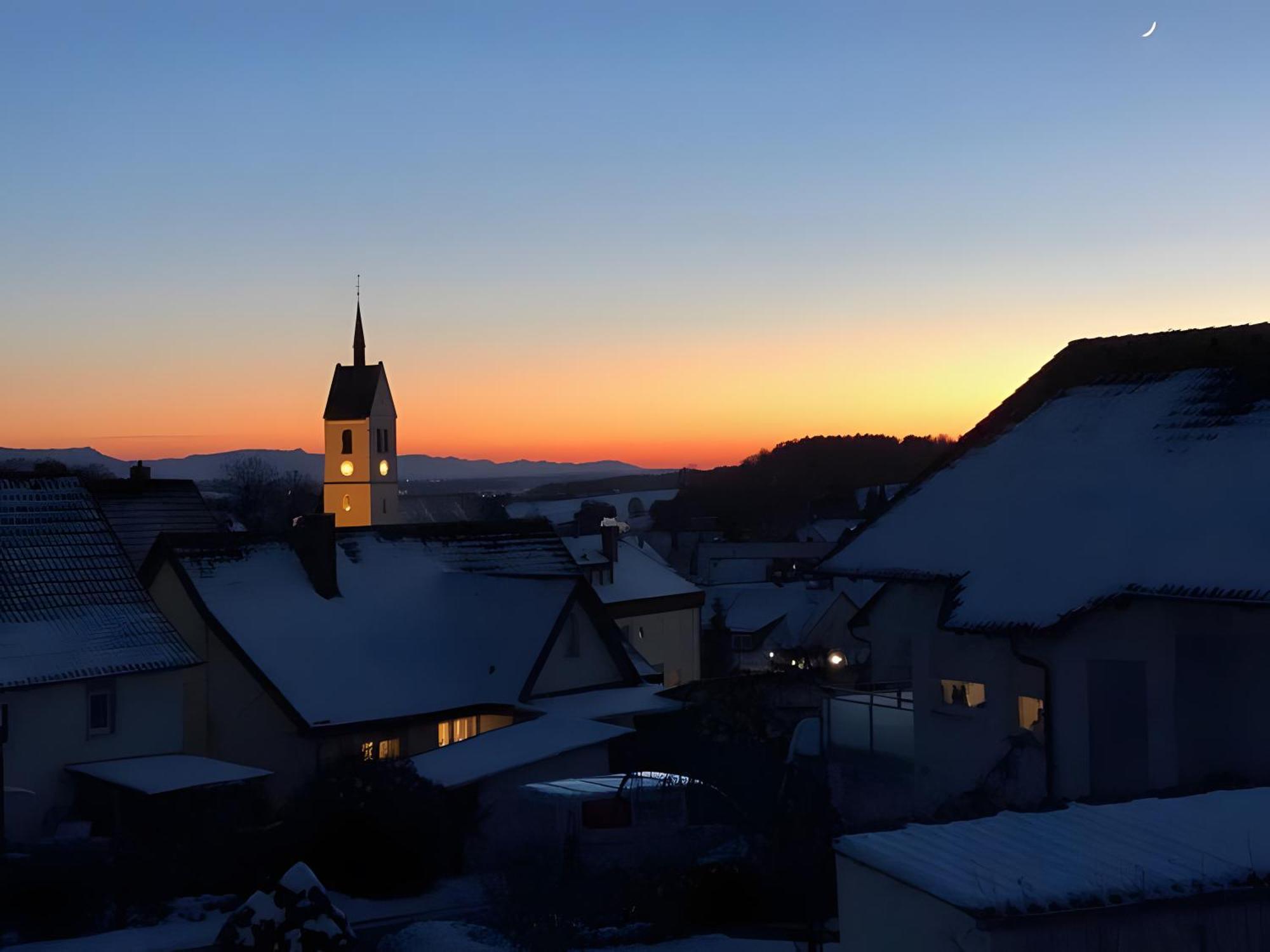 Ferienwohnung Haus Maria Waeschenbeuren Luaran gambar