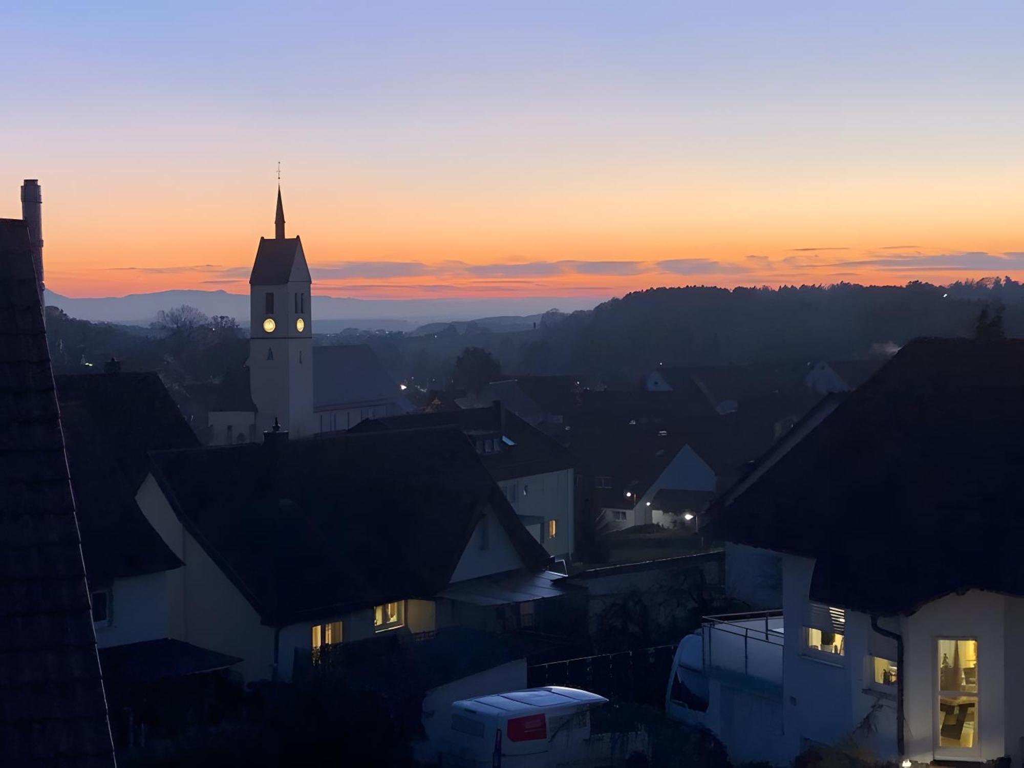 Ferienwohnung Haus Maria Waeschenbeuren Luaran gambar
